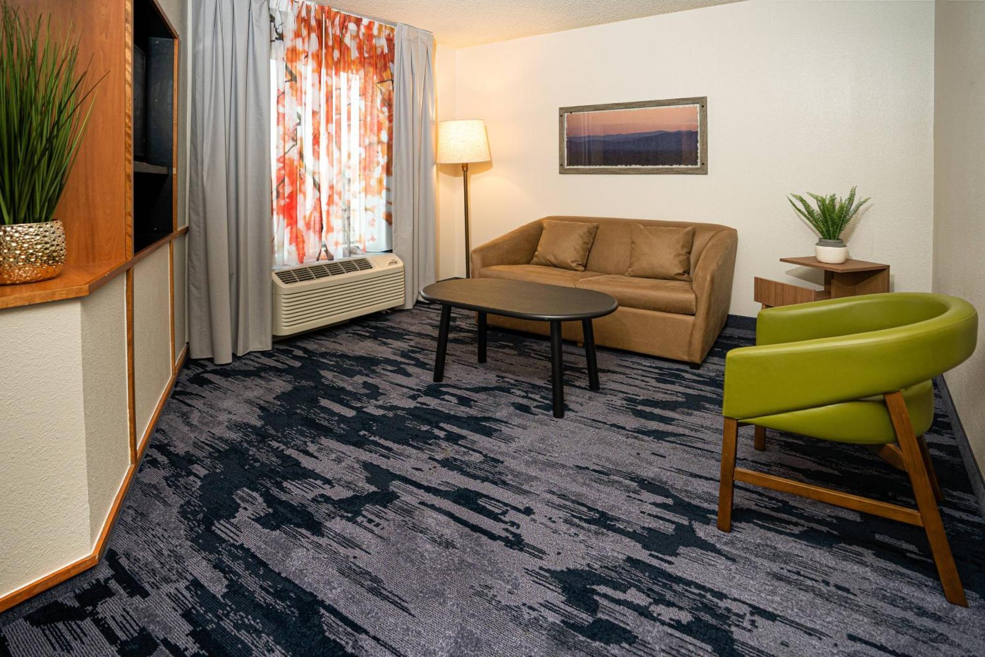 Fairfield Inn & Suites Laredo Exterior photo