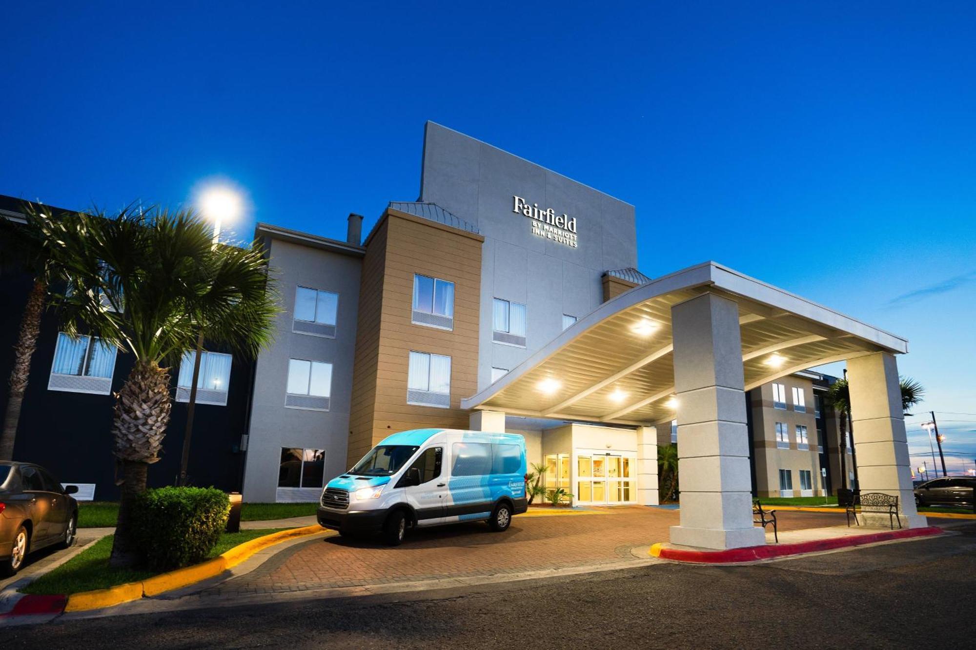 Fairfield Inn & Suites Laredo Exterior photo